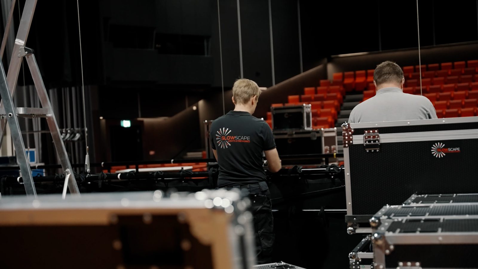 Aufbau im Theatersaal